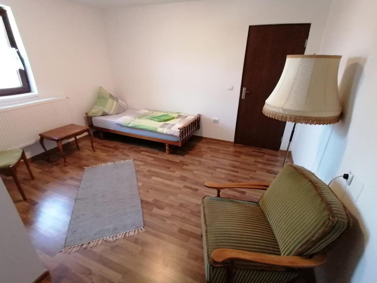 Casa Bunicii 호텔 Sasca Montană 외부 사진